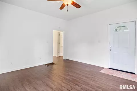 615 E Mcclernand Ave, Springfield, IL 62702 photo 5