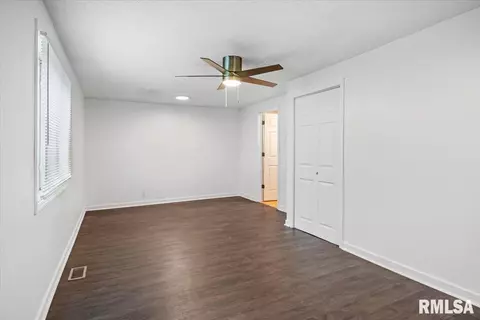 615 E Mcclernand Ave, Springfield, IL 62702 photo 11