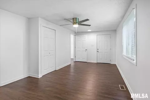 615 E Mcclernand Ave, Springfield, IL 62702 photo 12