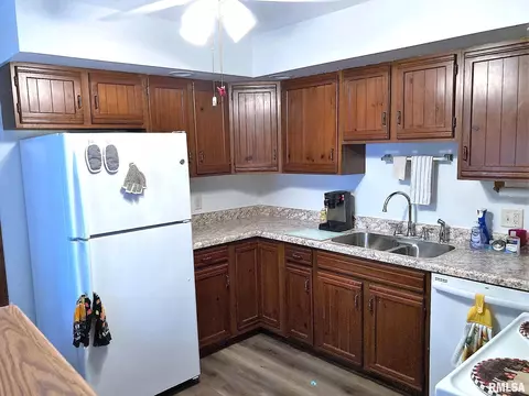 2208 Croydon Dr, Springfield, IL 62703 photo 9
