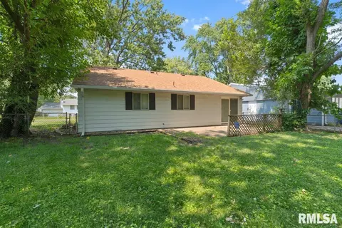 2824 Cardigan Dr, Springfield, IL 62702 photo 17