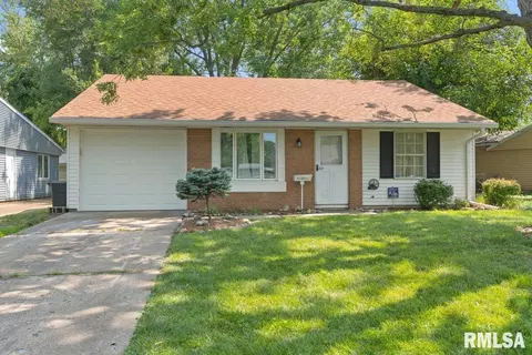 2824 Cardigan Dr, Springfield, IL 62702 photo 2