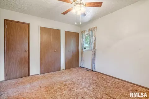 2824 Cardigan Dr, Springfield, IL 62702 photo 13