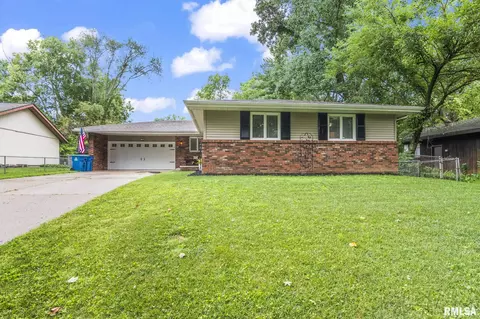 2824 Stony Point Ct, Springfield, IL 62704
