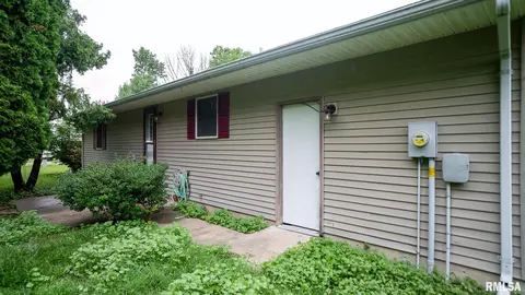 802 Winters St, Augusta, IL 62311 photo 28