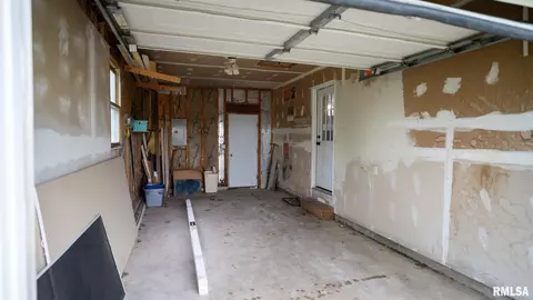 802 Winters St, Augusta, IL 62311 photo 27