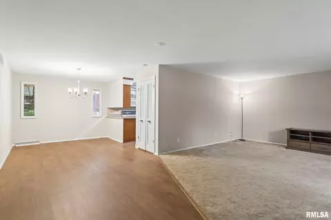 2132 S Lincoln Ave, Springfield, IL 62704 photo 8