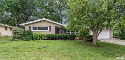 2132 S Lincoln Ave, Springfield, IL 62704