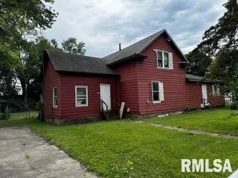 404 S Grand Ave, Chatham, IL 62629