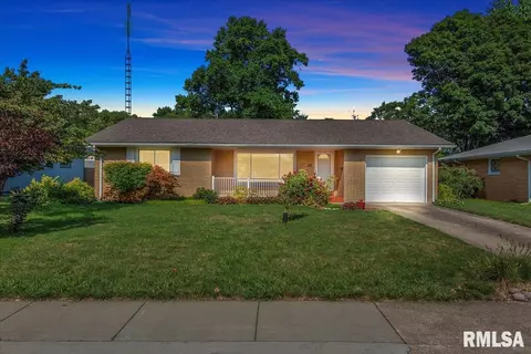 33 Marian Ln, Springfield, IL 62704