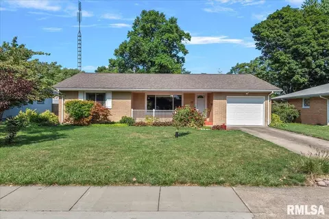 33 Marian Ln, Springfield, IL 62704 photo 2