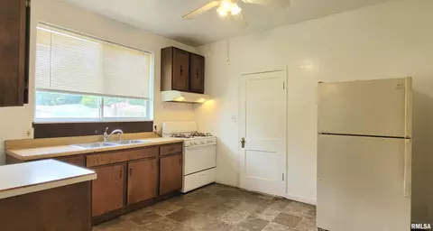 2105 Elizabeth St, Springfield, IL 62702 photo 18