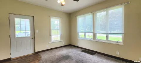 2105 Elizabeth St, Springfield, IL 62702 photo 8