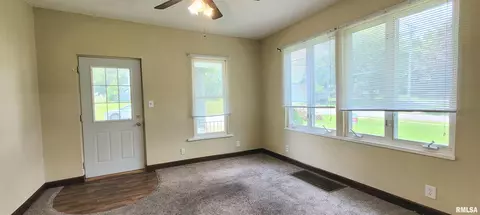 2105 Elizabeth St, Springfield, IL 62702 photo 9