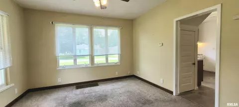 2105 Elizabeth St, Springfield, IL 62702 photo 10
