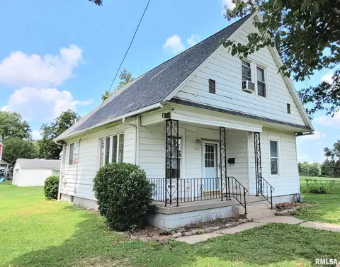 2105 Elizabeth St, Springfield, IL 62702 photo 4