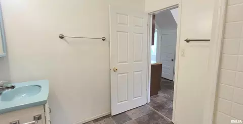 2105 Elizabeth St, Springfield, IL 62702 photo 26
