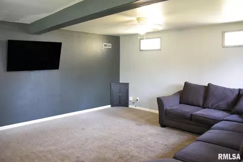 2021 N 21st St, Springfield, IL 62702 photo 4
