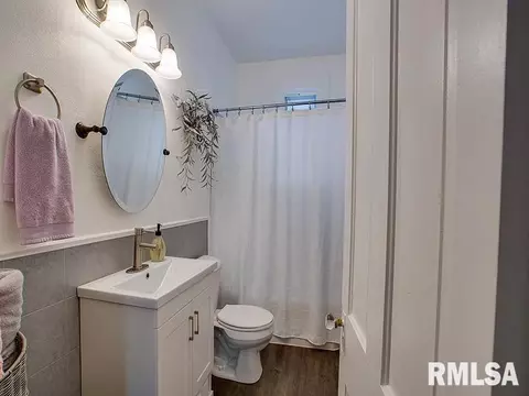 521 Wood Ave, Springfield, IL 62702 photo 14
