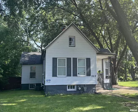 849 E Berrien St, Galesburg, IL 61401