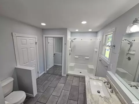 1149 W Elliott Ave, Springfield, IL 62702 photo 9