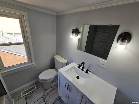 1149 W Elliott Ave, Springfield, IL 62702 photo 25
