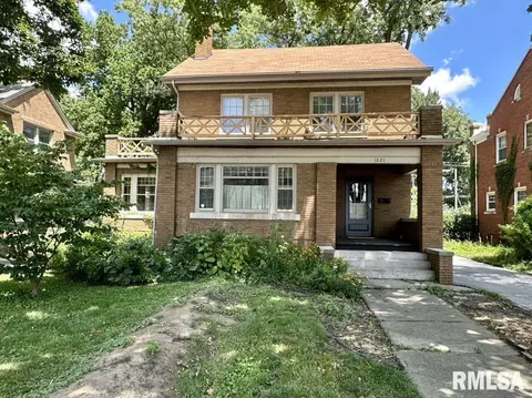 1021 S Grand Ave W, Springfield, IL 62704
