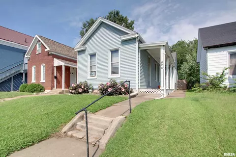 626 N 12th St, Quincy, IL 62301