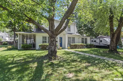 Exterior - 1518 N 3rd St, Springfield, IL 62702 photo 1 of 7