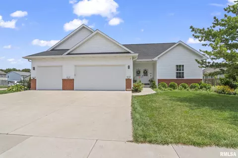 4412 Venetian Dr, Springfield, IL 62703