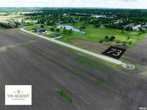 73 Applebee Farms Dr, Jacksonville, IL 62650