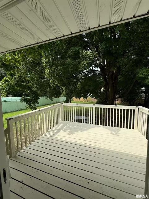 Exterior - 3113 Rutgers Dr, Springfield, IL 62704 photo 2 of 5