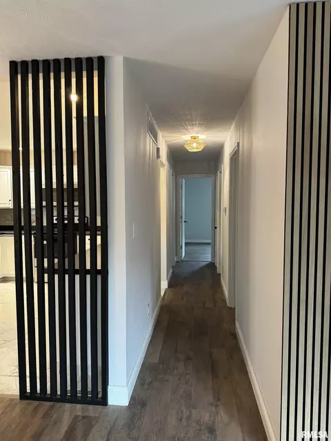 Entry Way - 3113 Rutgers Dr, Springfield, IL 62704 photo 8 of 8