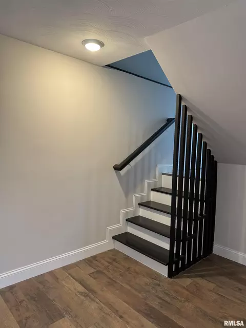 Entry Way - 3113 Rutgers Dr, Springfield, IL 62704 photo 3 of 8