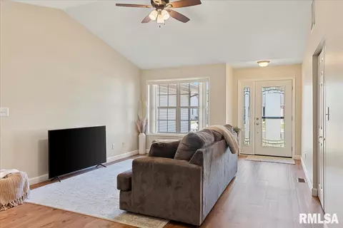 3504 Lytham Dr, Springfield, IL 62712 photo 5