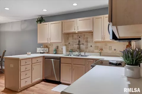 3504 Lytham Dr, Springfield, IL 62712 photo 8