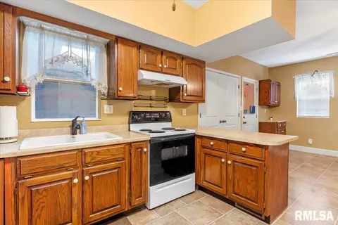 1500 E Miller St, Springfield, IL 62702 photo 6