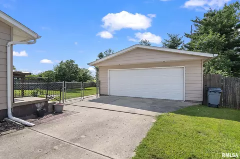 35 Roundtable Rd, Springfield, IL 62704 photo 21