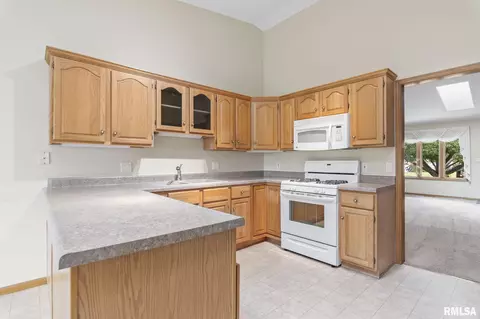 1616 Thornhill Dr, Springfield, IL 62711 photo 10