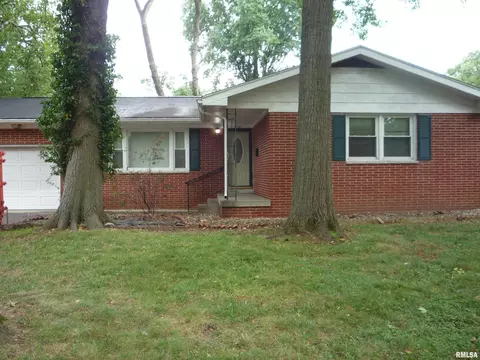 2106 Brentwood Dr, Springfield, IL 62704