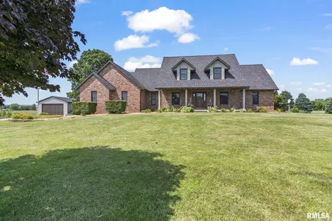 6847 Mansion Rd, Chatham, IL 62629