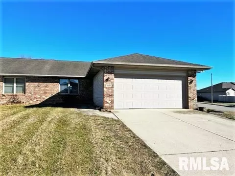 2834 Cronin Dr, Springfield, IL 62711