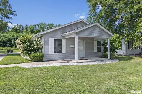 2228 Enterprise St, Springfield, IL 62702