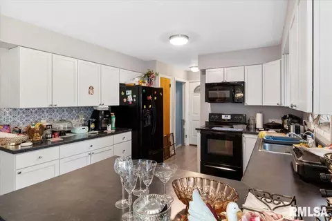 3236 St Francis Dr, Springfield, IL 62703 photo 8