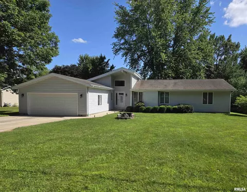 4942 W Turkey Run Rd, Sherman, IL 62684
