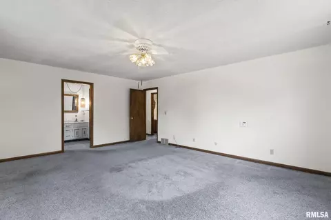 2300 Winnebago Dr, Springfield, IL 62702 photo 25
