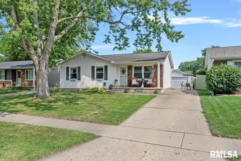 2929 Sandgate Rd, Springfield, IL 62702