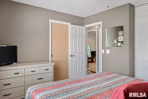 2929 Sandgate Rd, Springfield, IL 62702 photo 15