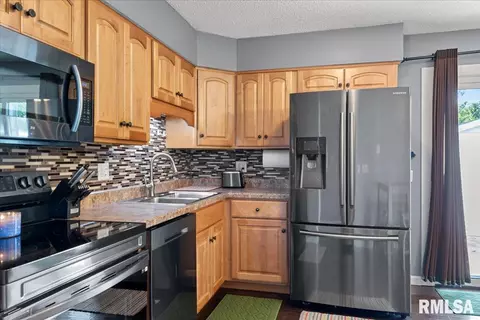 2929 Sandgate Rd, Springfield, IL 62702 photo 8