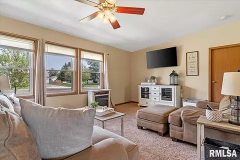5542 Windmill Ln, Springfield, IL 62707 photo 8